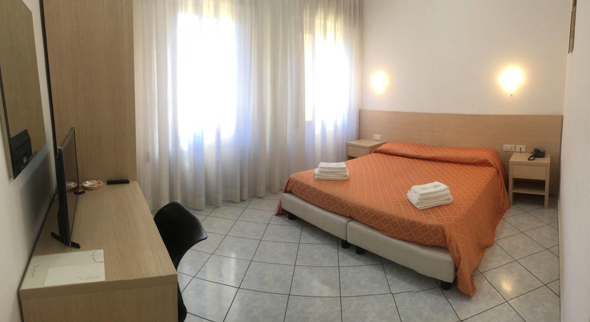 Albergo La Posta Arezzo Бадия-аль-Пино Экстерьер фото