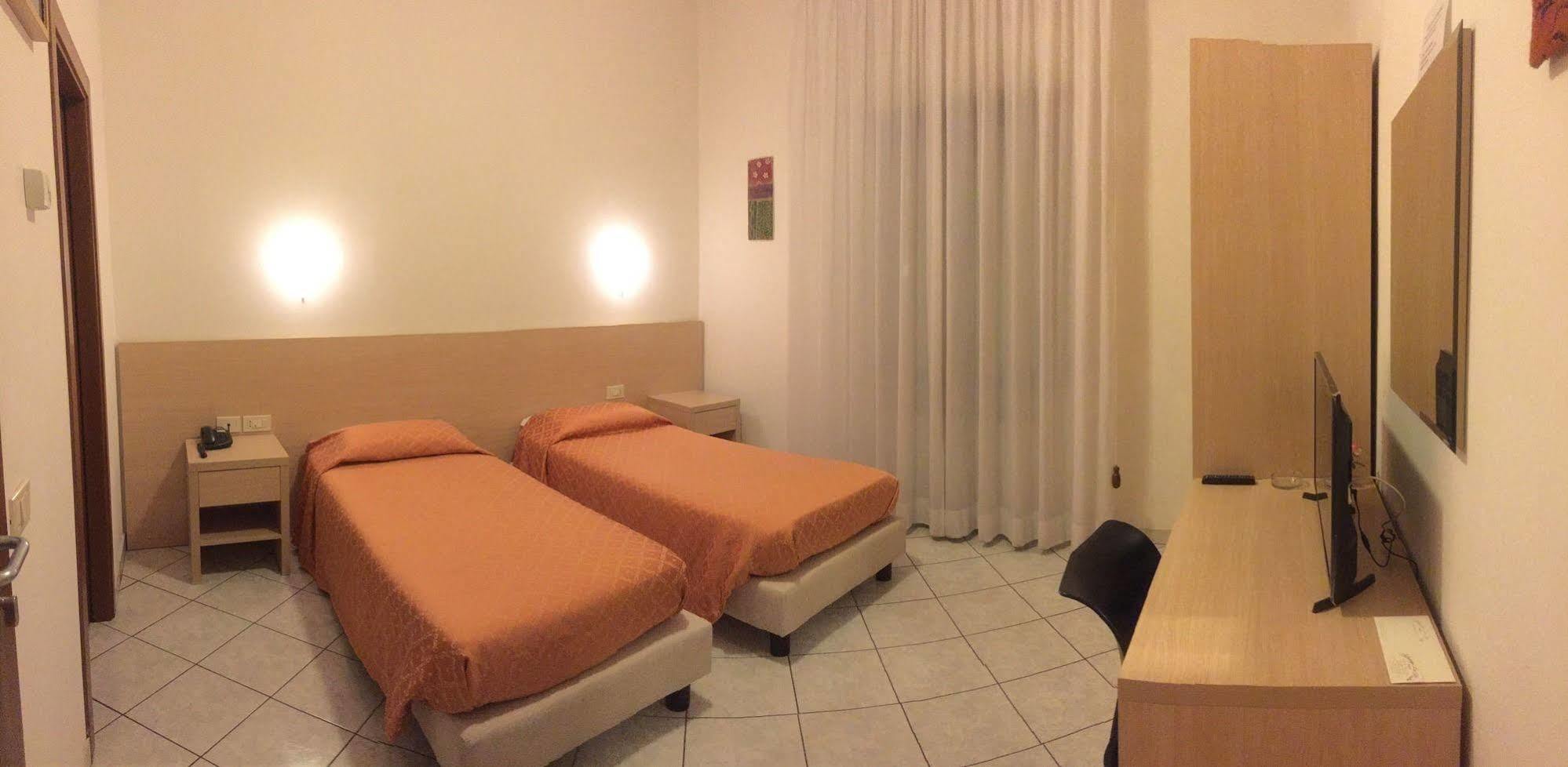 Albergo La Posta Arezzo Бадия-аль-Пино Экстерьер фото